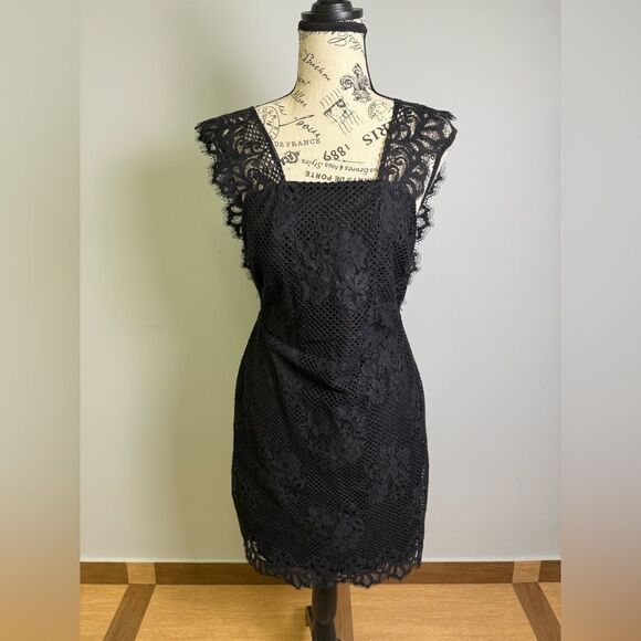 For love&lemons lace open back Dress NWT Size L - Picture 1 of 12